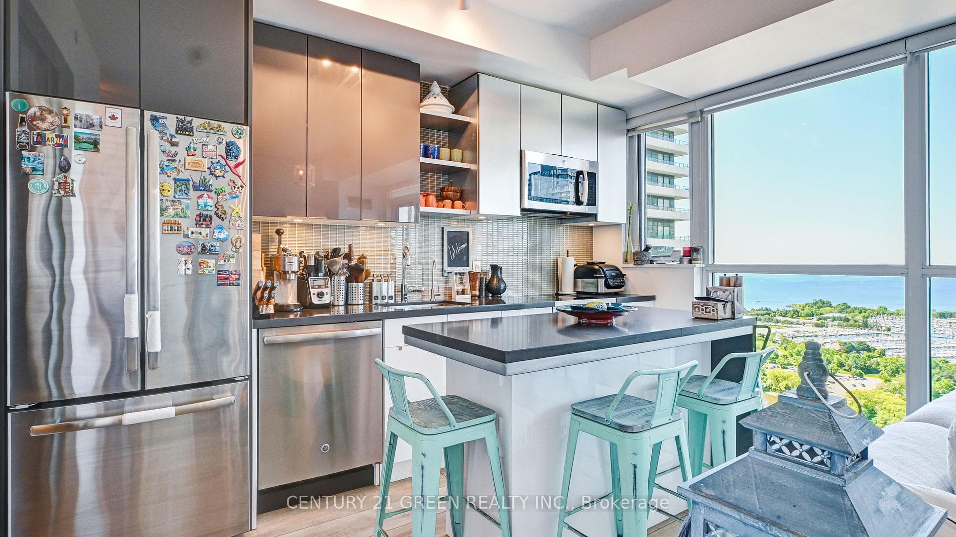 33 Shore Breeze Drive Unit 2811 photo 17