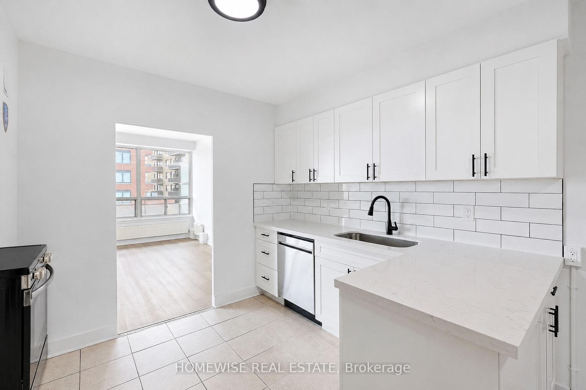2500 Bathurst Street Unit 307 photo 2