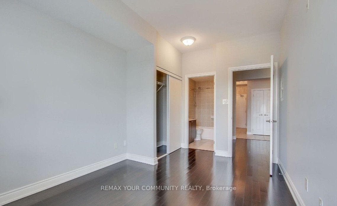 10211 Keele Street Unit 211 photo 13