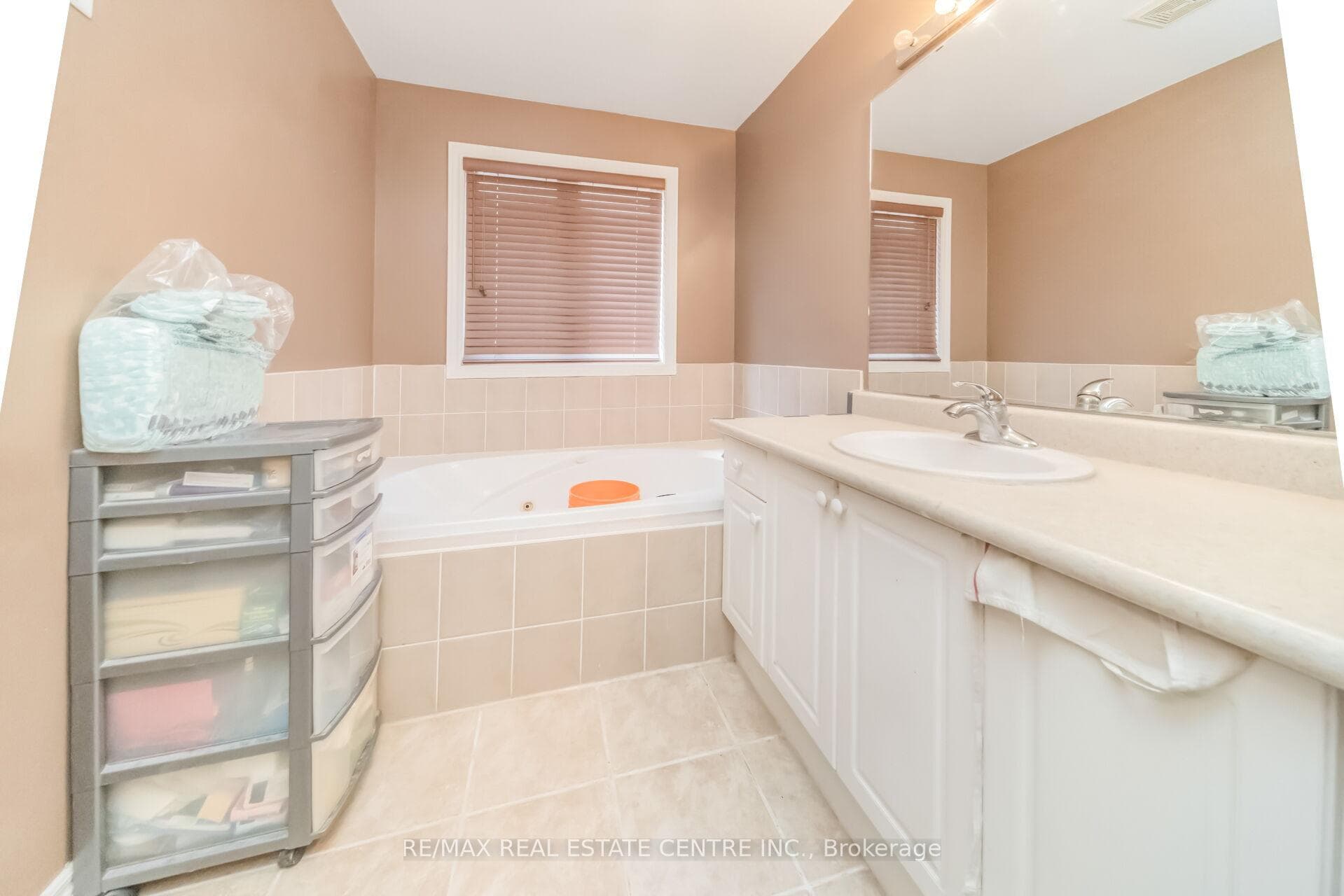 70 Carmel Crescent photo 30