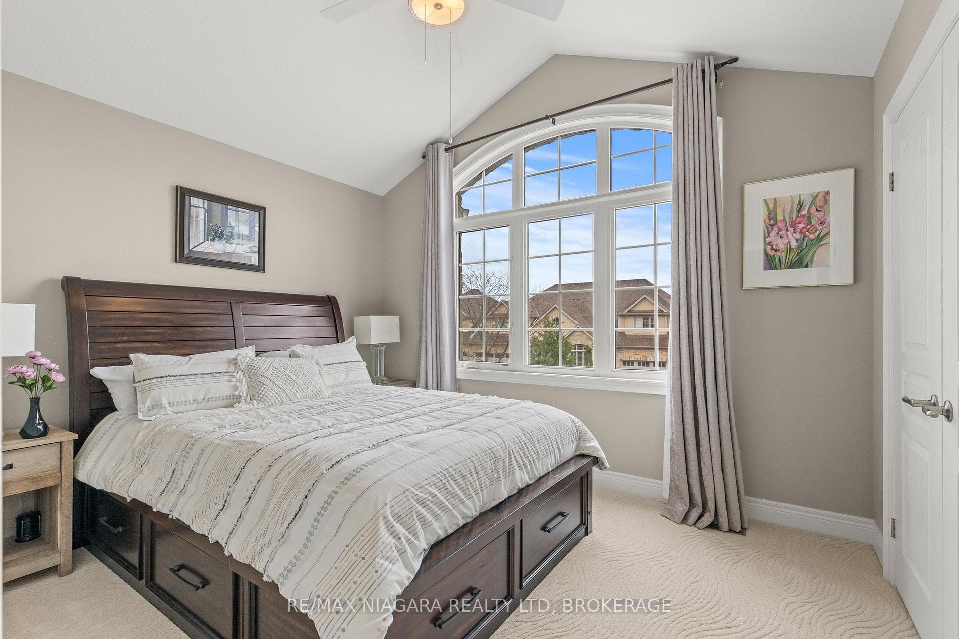 2 BUCKLEY Terrace photo 21