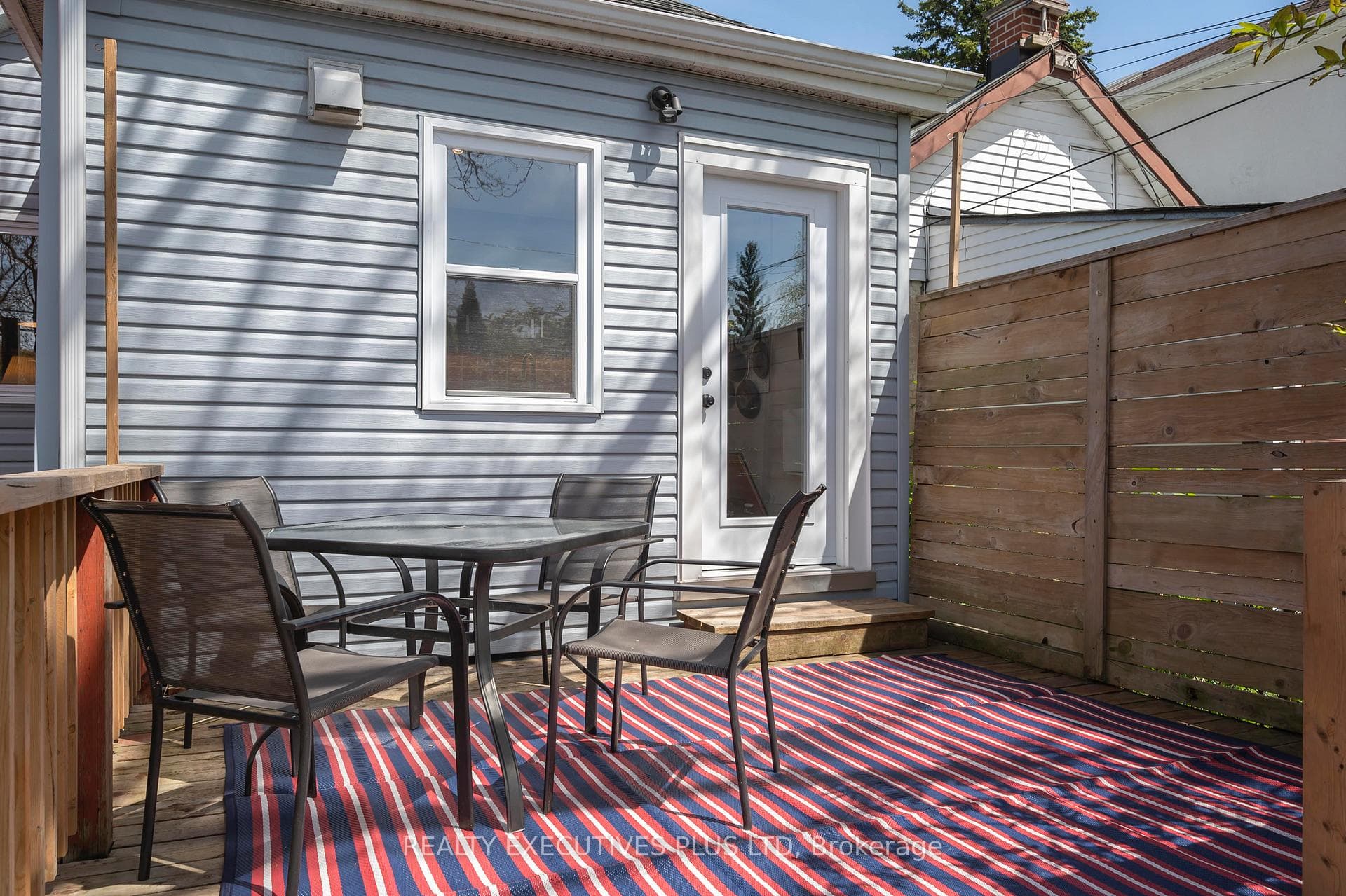 20 Bryant Avenue photo 12