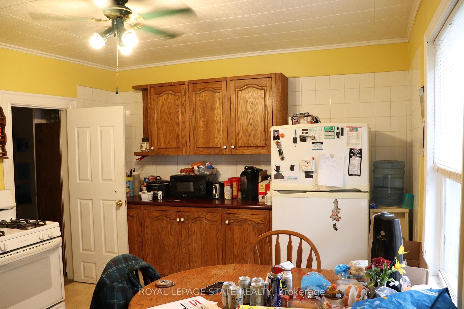 29 Robins Avenue photo 3