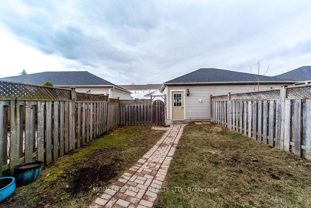36 Bayside Gate photo 44