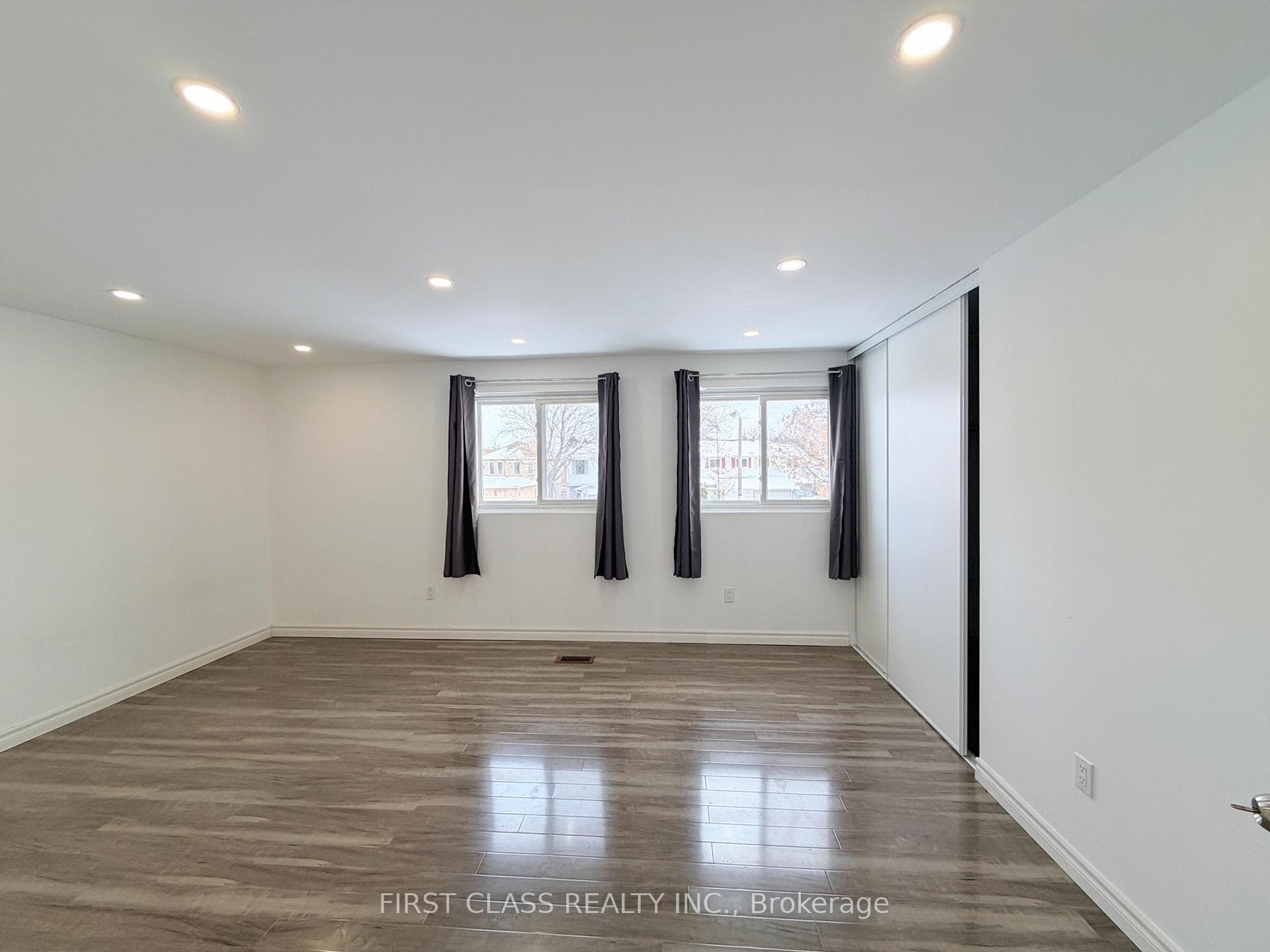 62 Truro Crescent photo 11
