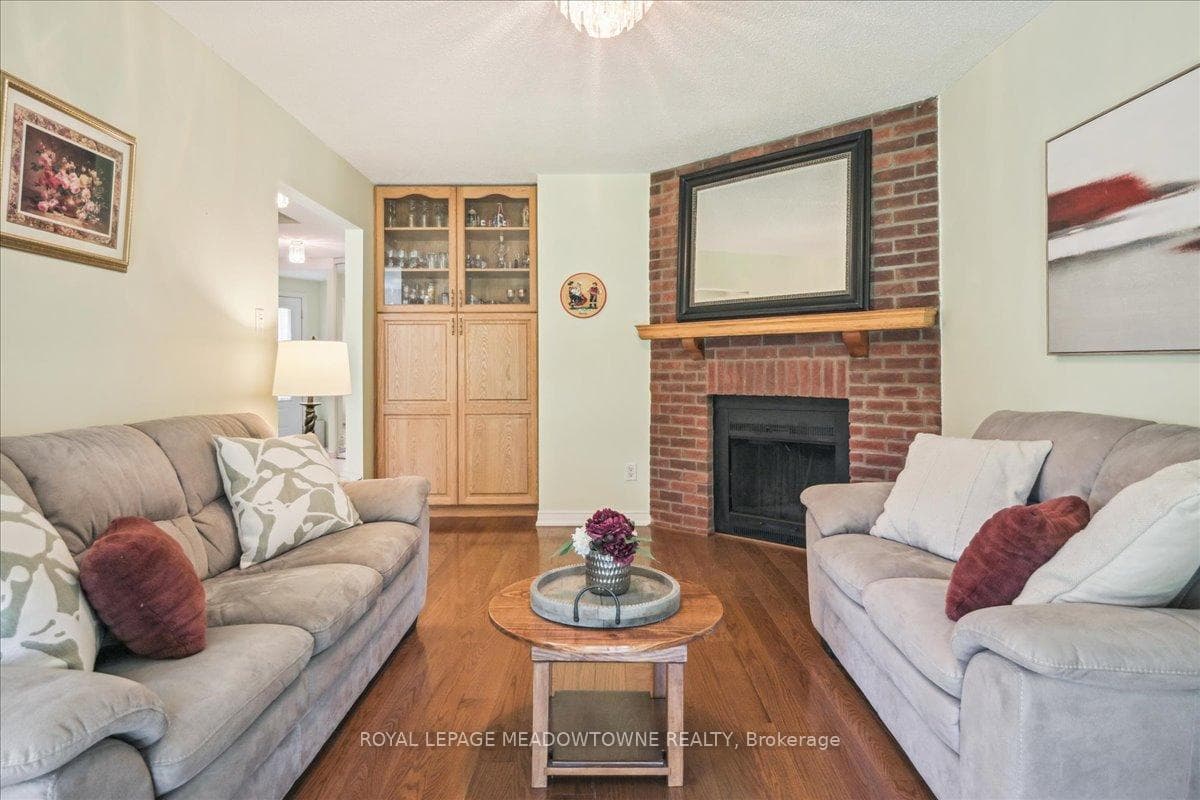 4135 Independence Avenue photo 11