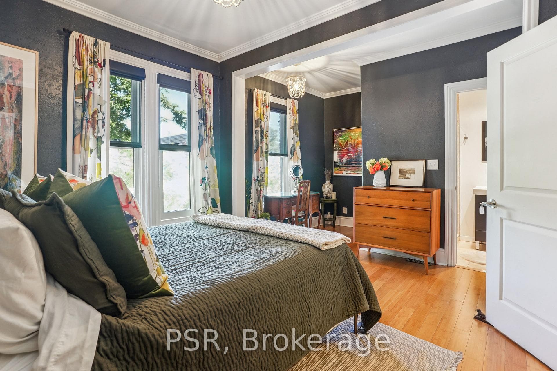 211 Herkimer Street photo 24