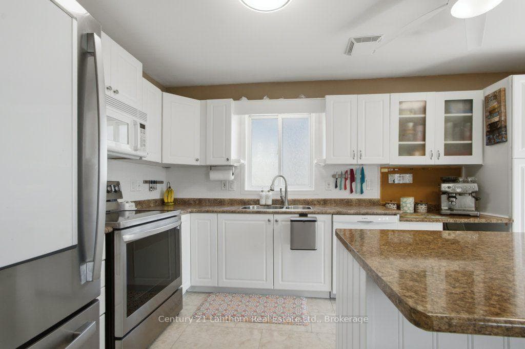 17 Mayhew Drive photo 4