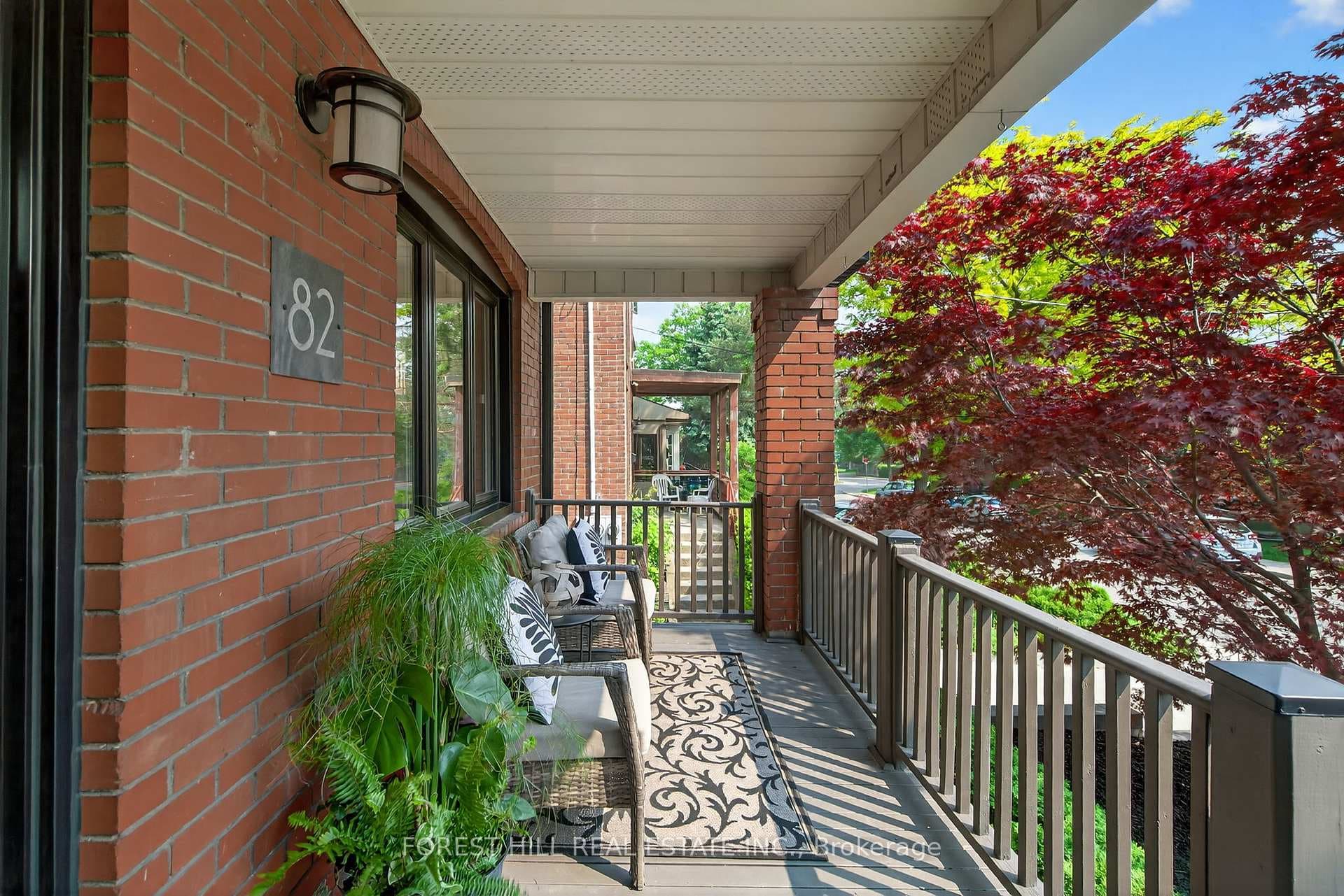82 Pinewood Avenue photo 33