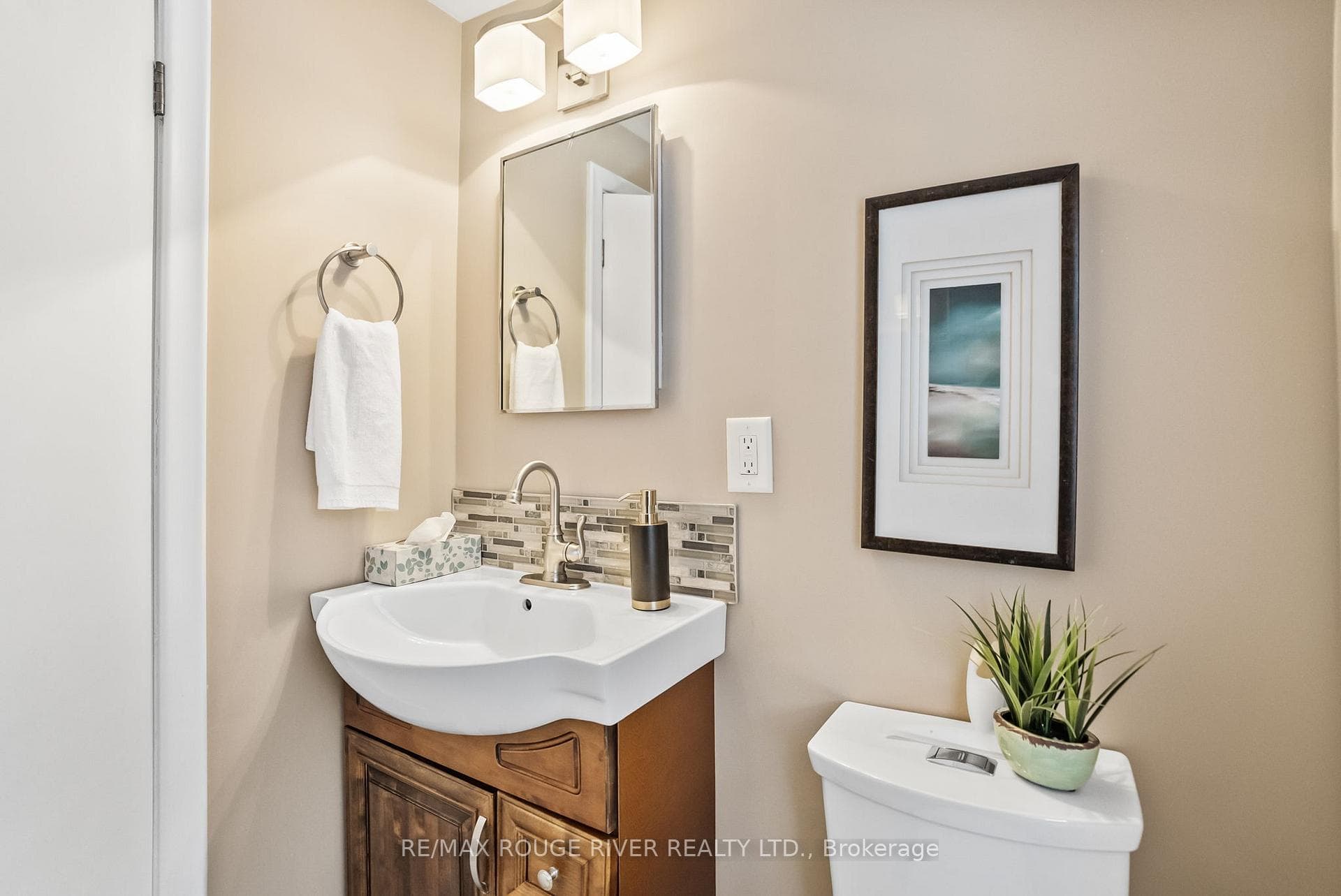 74 Forest Road photo 26