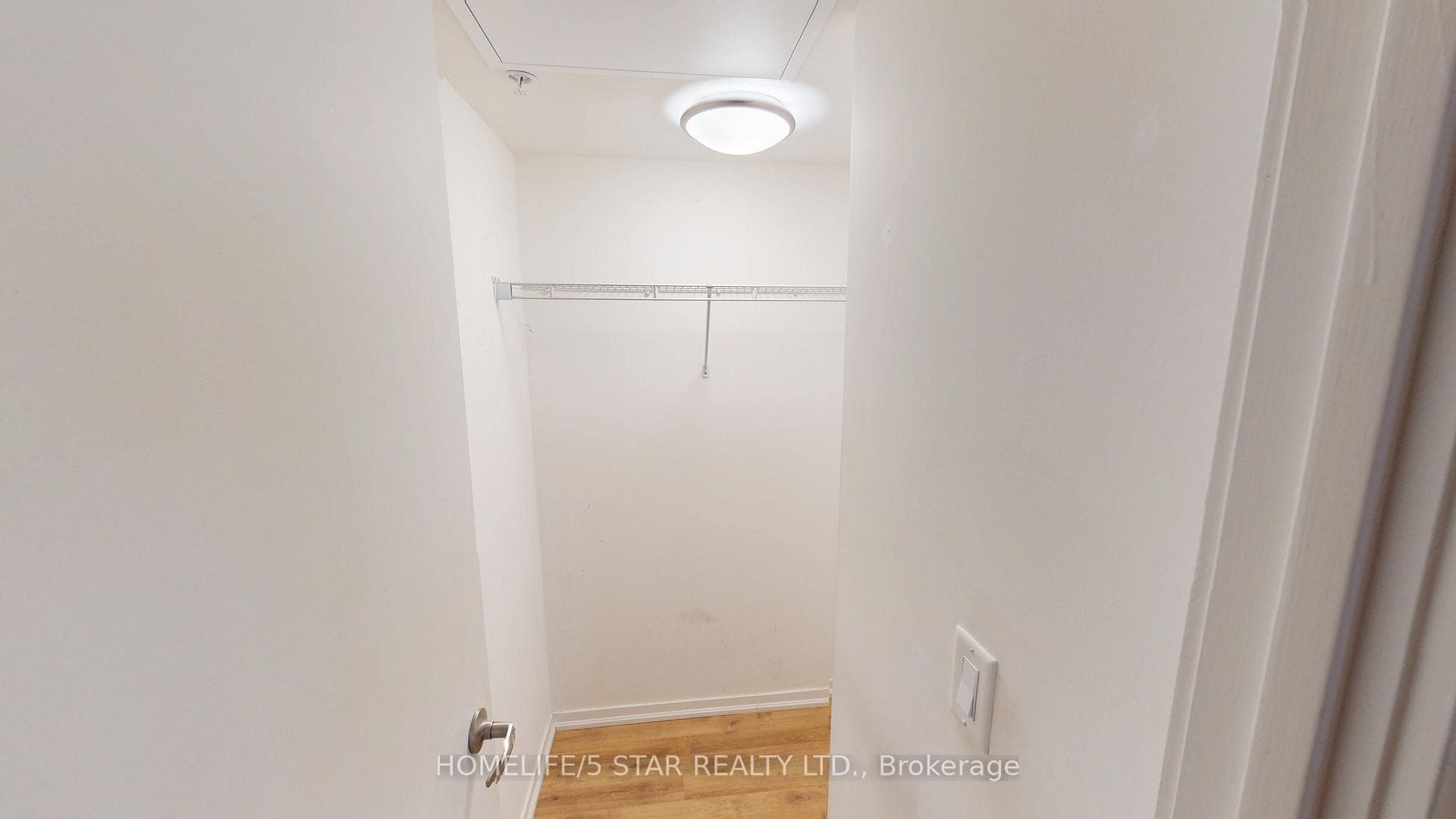 20 Joe Shuster Way Unit 321 photo 11