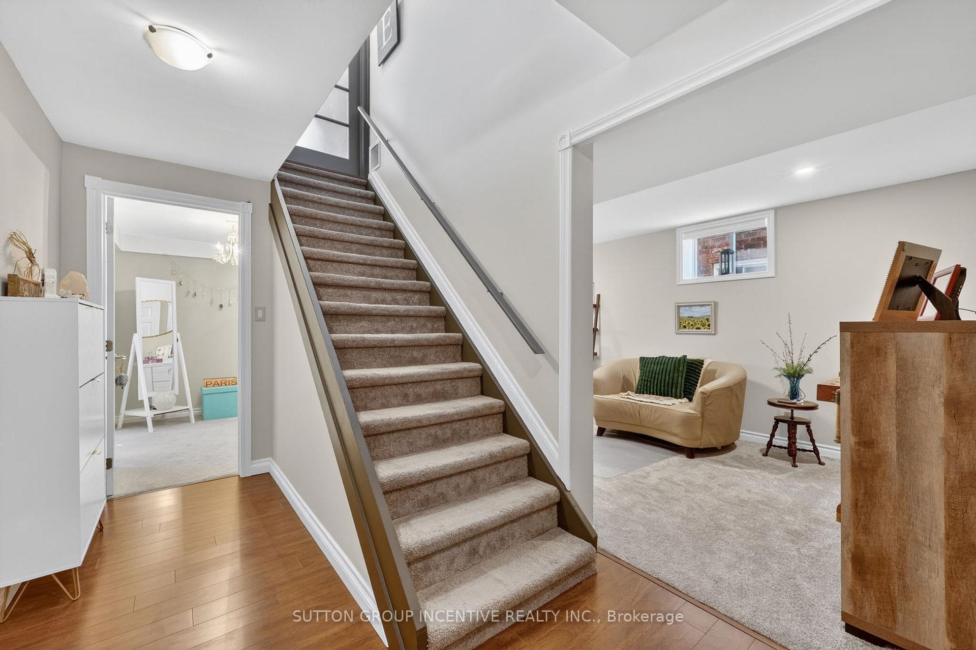 255 Pringle Drive photo 36