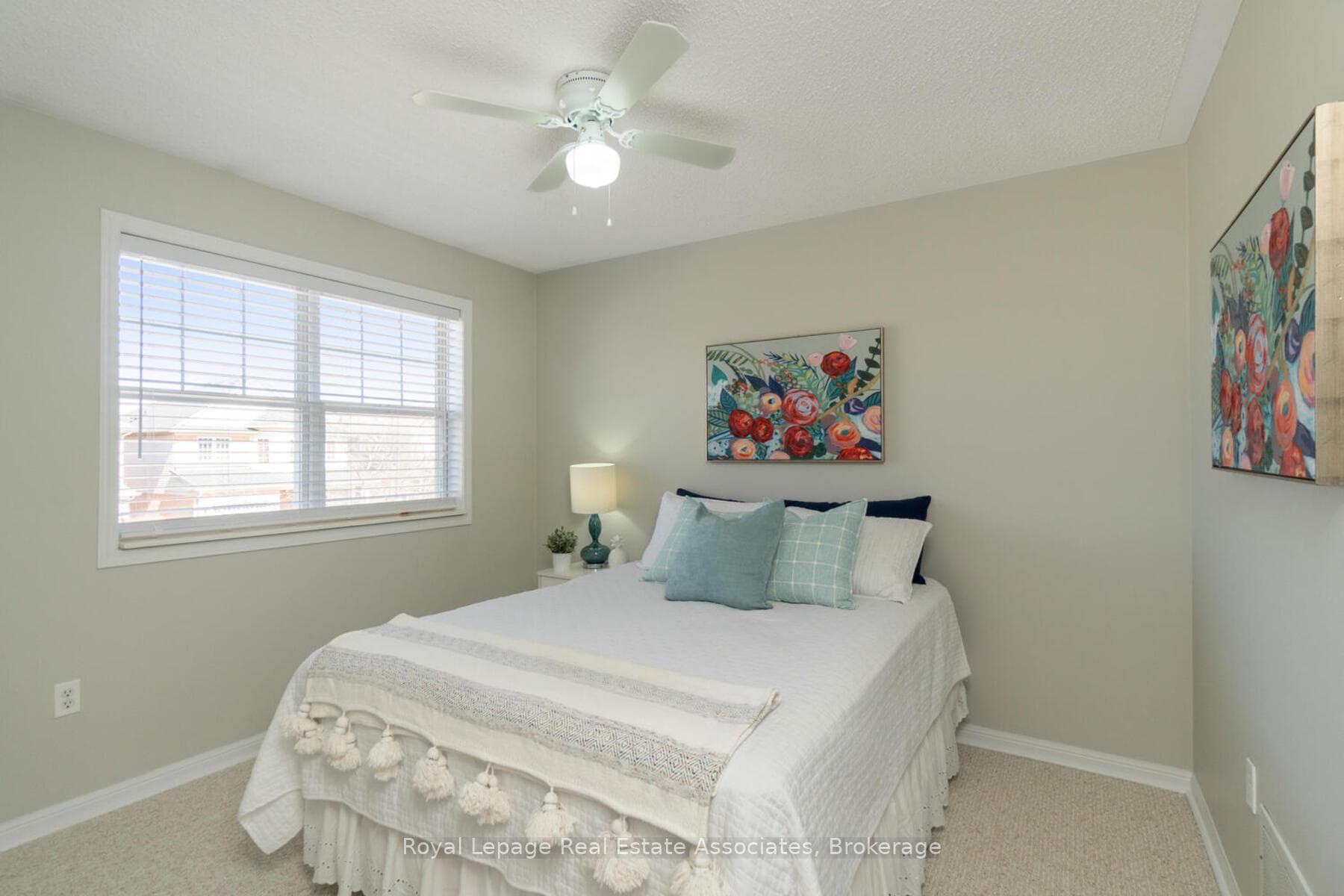 852 Luxton Drive photo 16