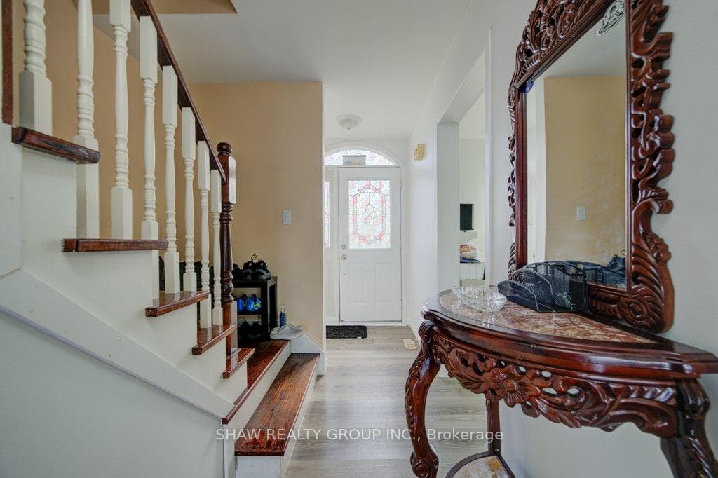 7440 Goreway Drive Unit 22 photo 6