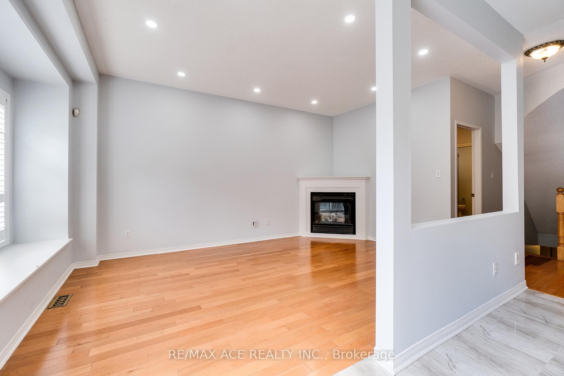 14 Castleford Drive photo 11