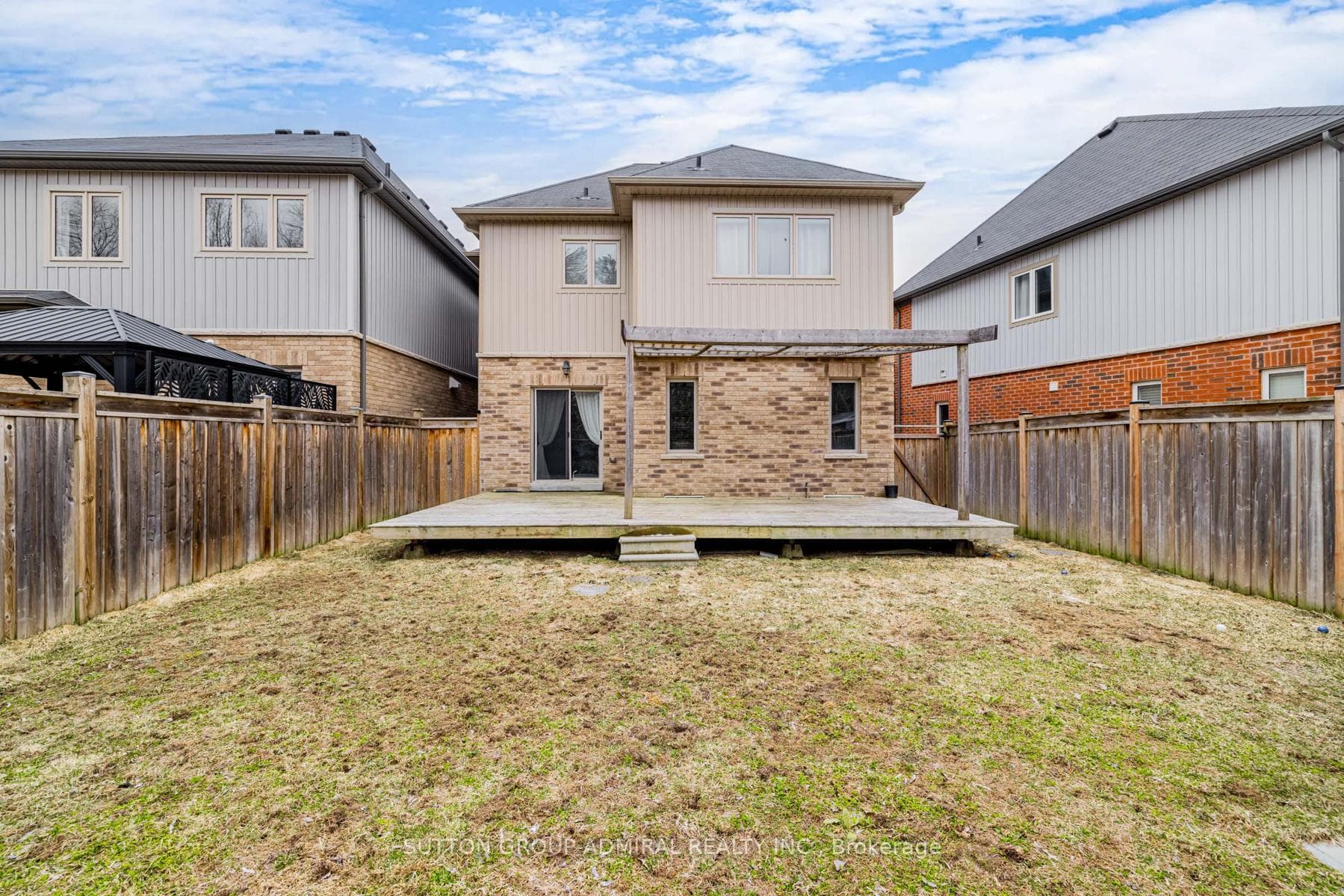 76 Decarolis Crescent photo 37