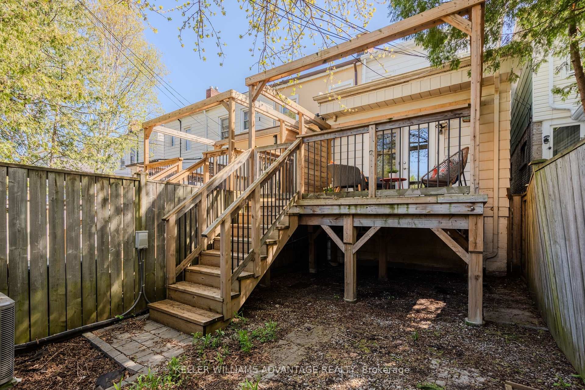 182 Pickering Street photo 30