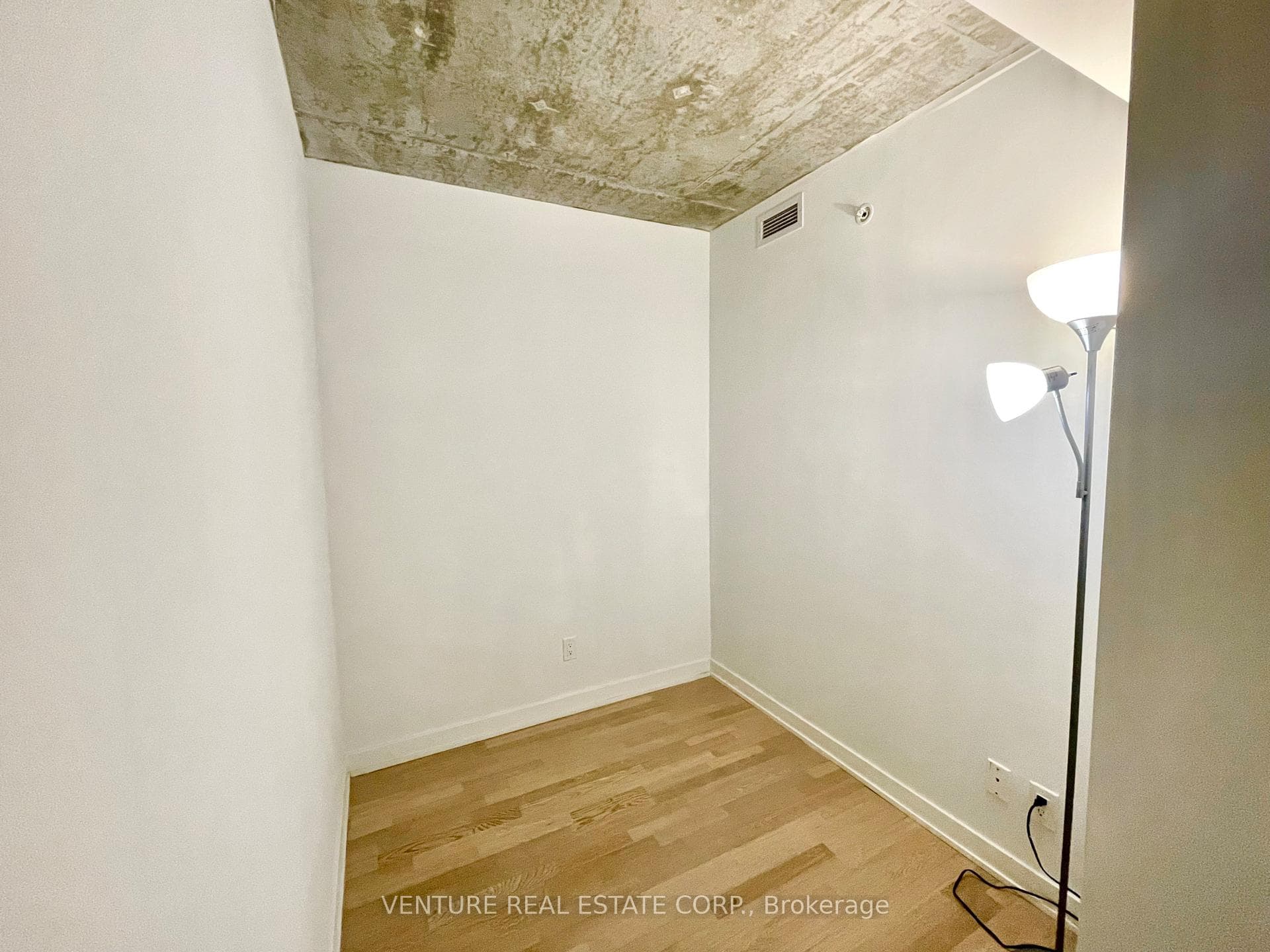 Den can be used for office