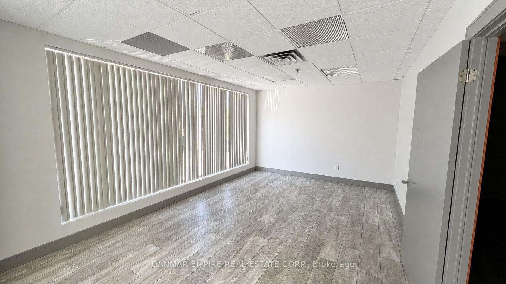 65 Woodstream Boulevard Unit 14 photo 19