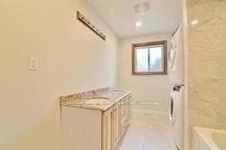 7887 Dufferin Street Unit Main/Up photo 5