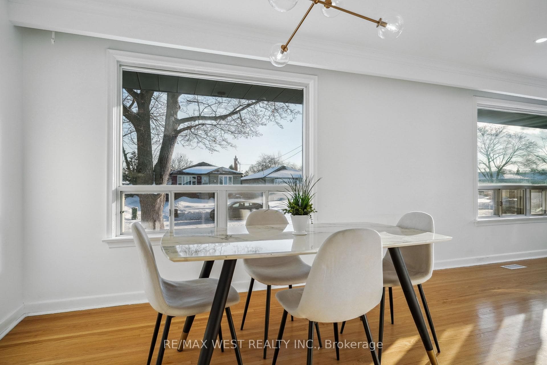 14 Ixworth Road photo 4
