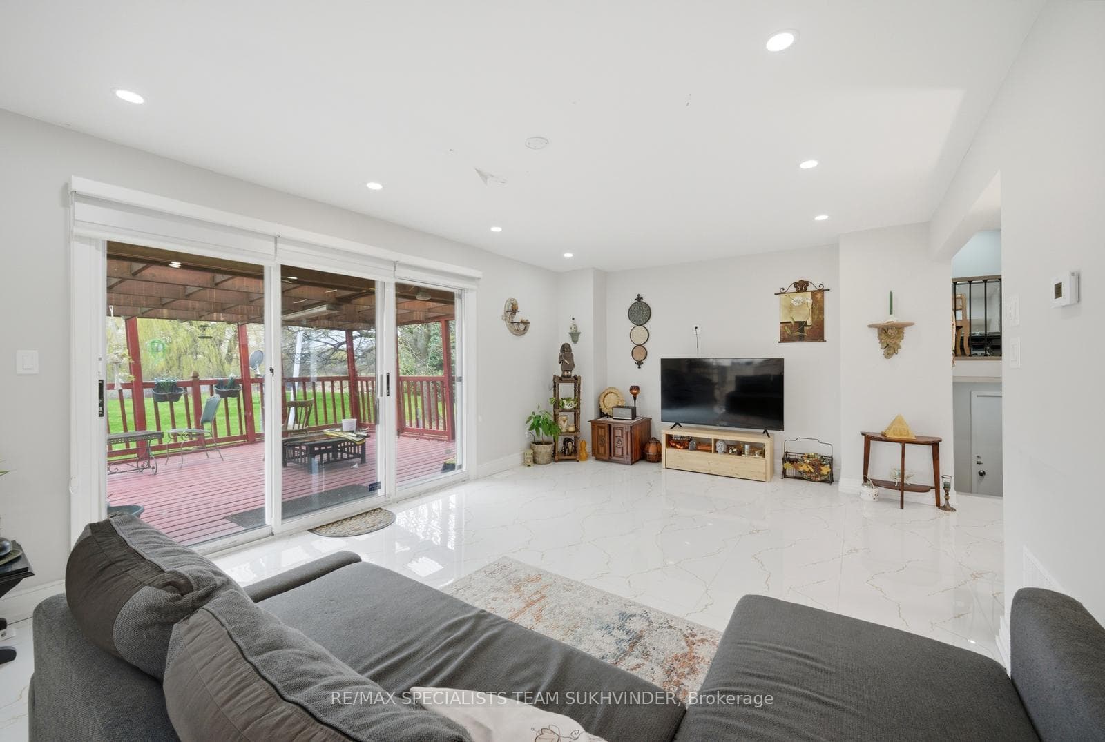 13894 Innis Lake Road photo 13