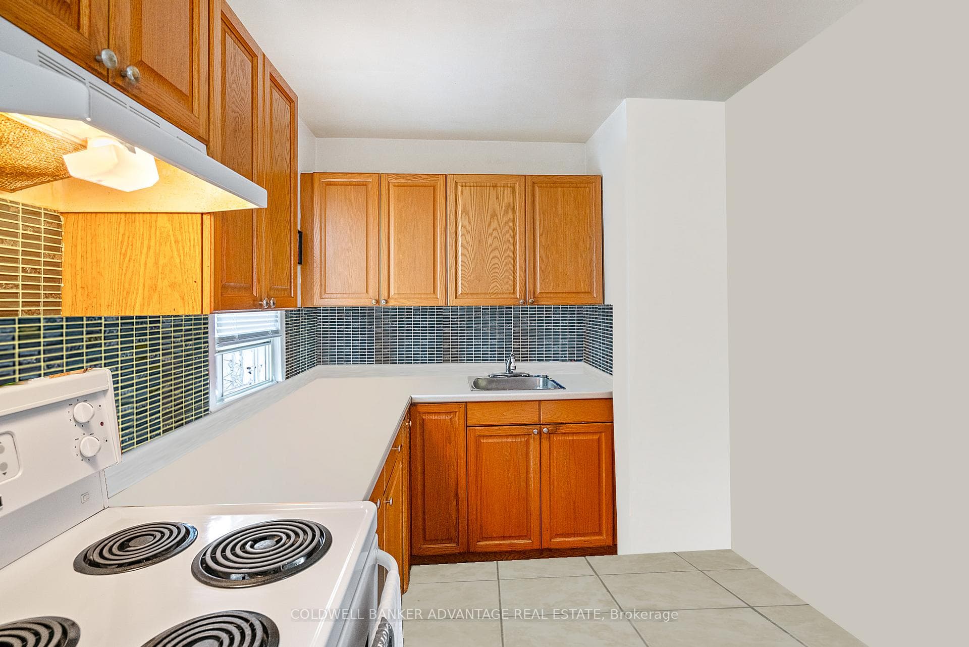 84 Armstrong Avenue photo 6