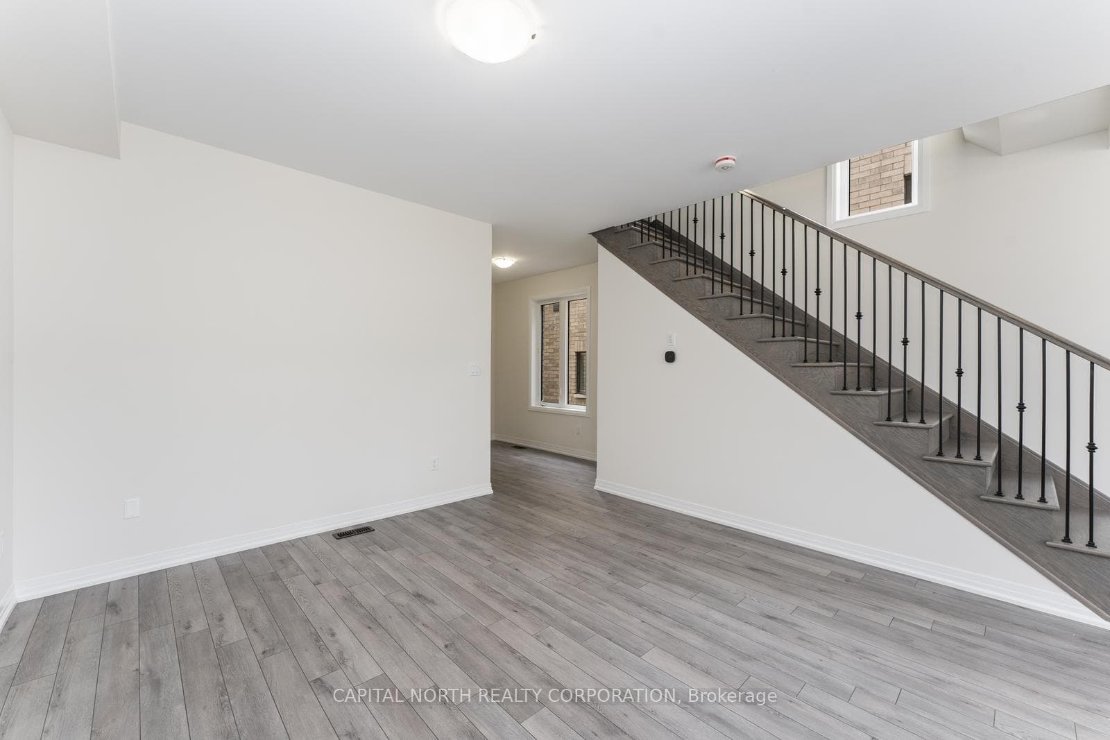 116 Turnberry Lane photo 9