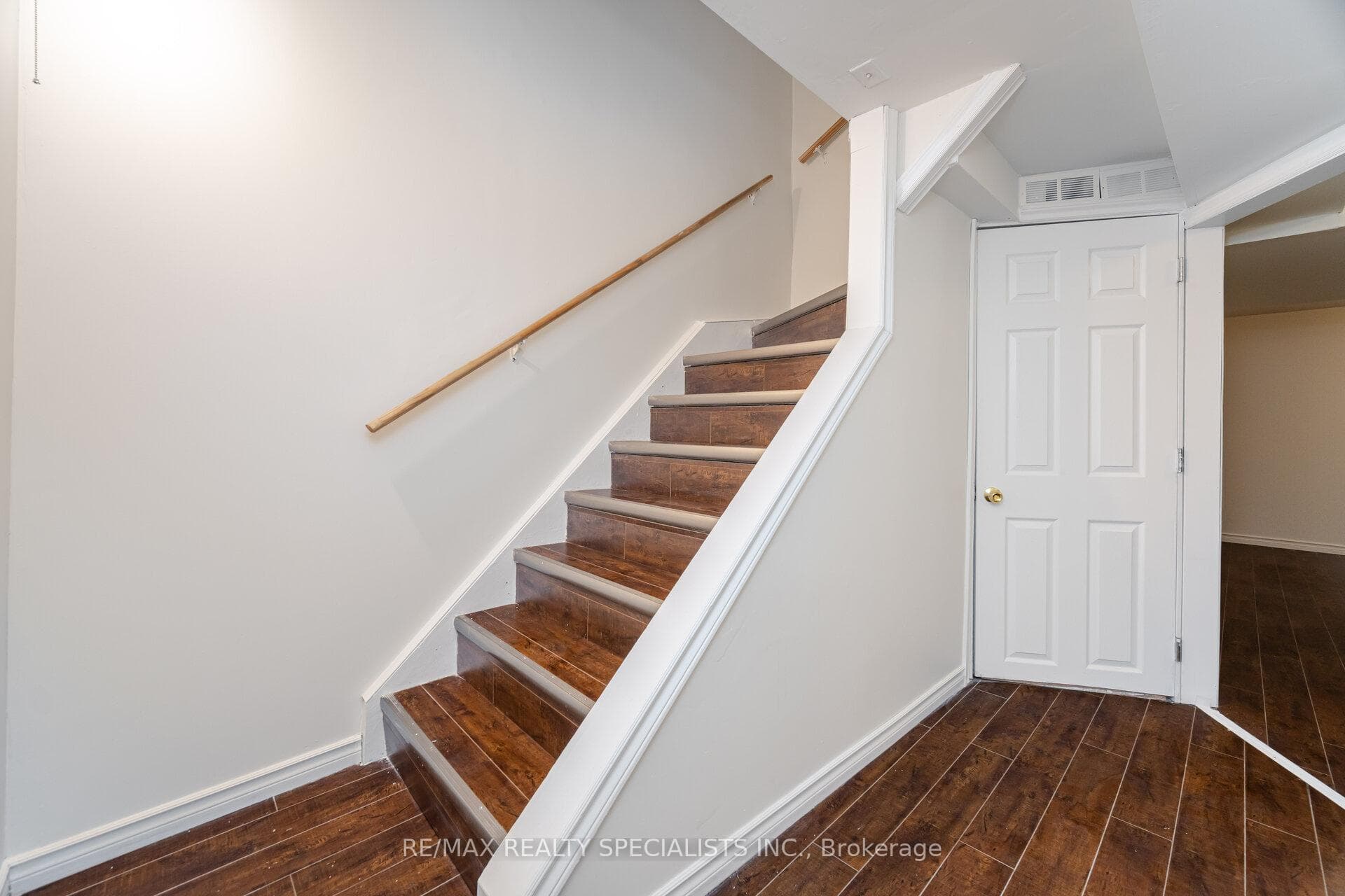 6449 Glen Erin Drive Unit 2 photo 29