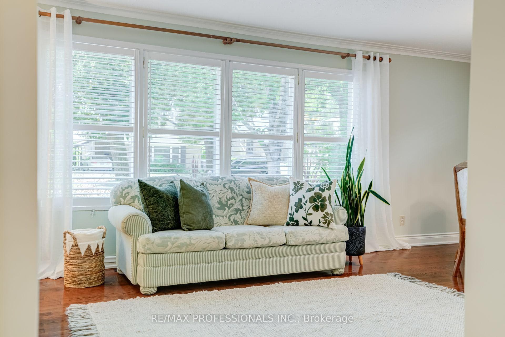 48 Genthorn Avenue photo 11