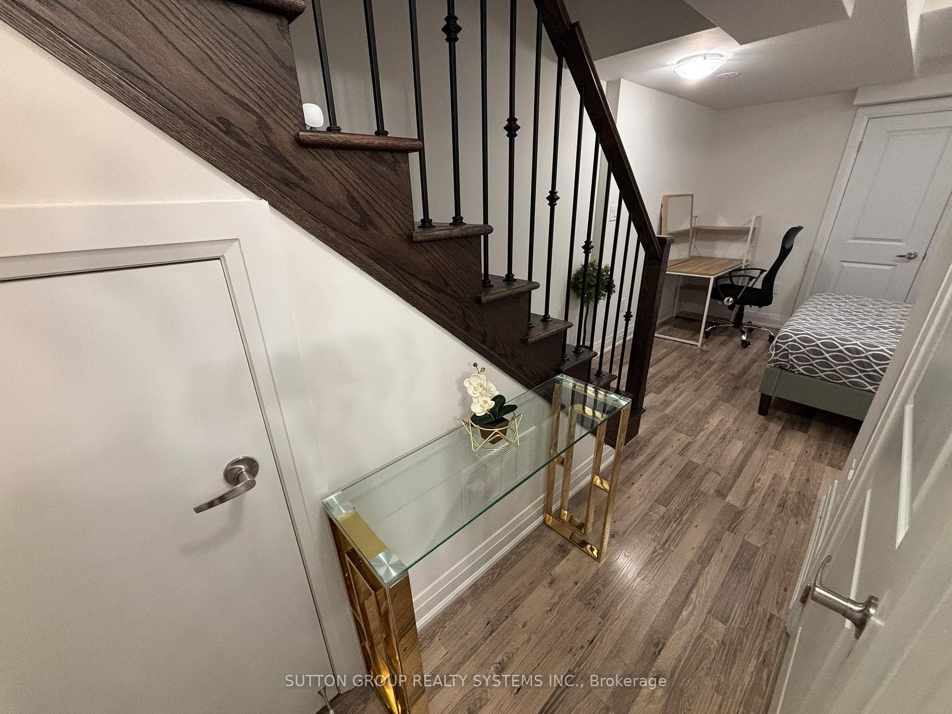 2-1774A Lawrence Avenue photo 8