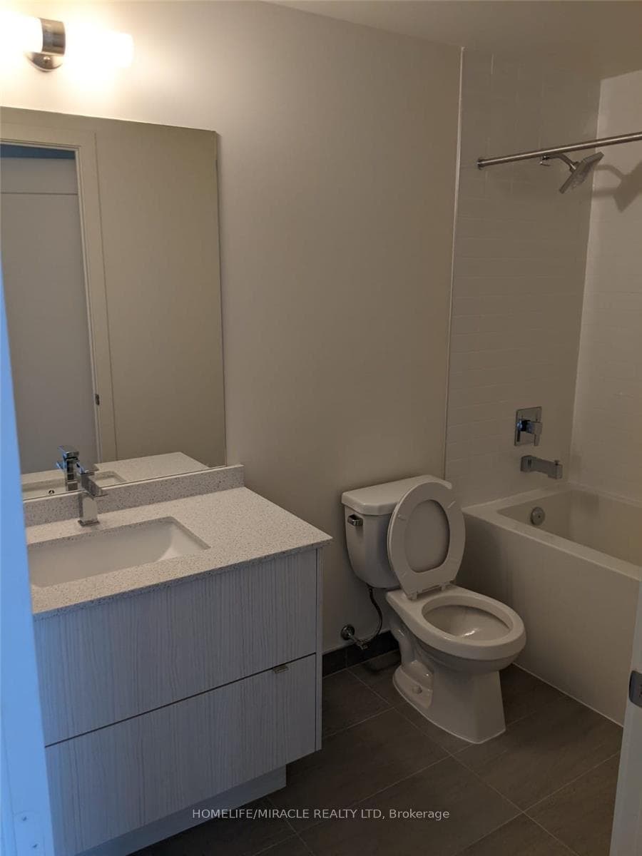 330 Richmond Street Unit 501 photo 11