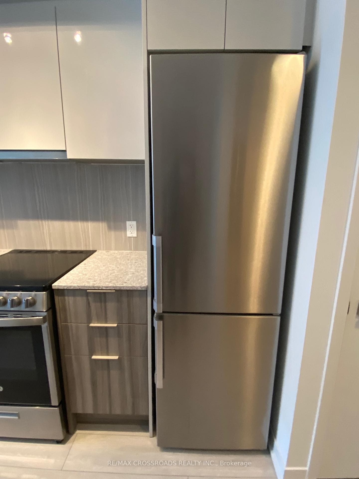 31 Tippett Road Unit 310 photo 11