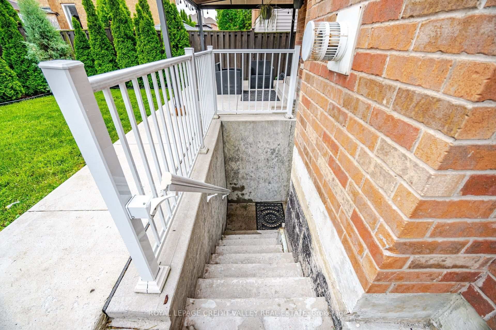 5 Porchlight Road photo 34