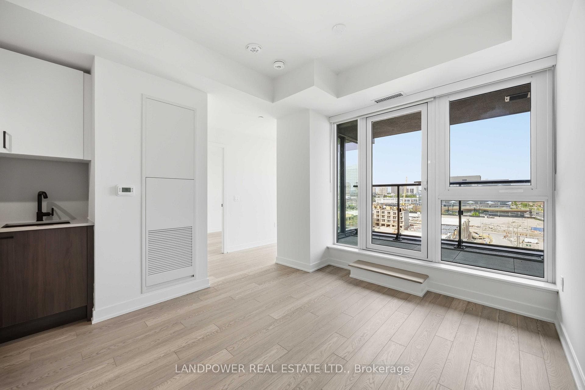 5 Quarrington Lane Unit 806 photo 18
