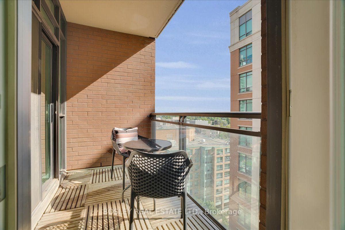 319 Merton Road Unit 1116 photo 12