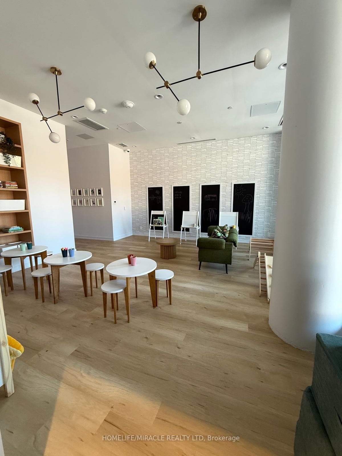 6 Chartwell Road Unit 209 photo 12