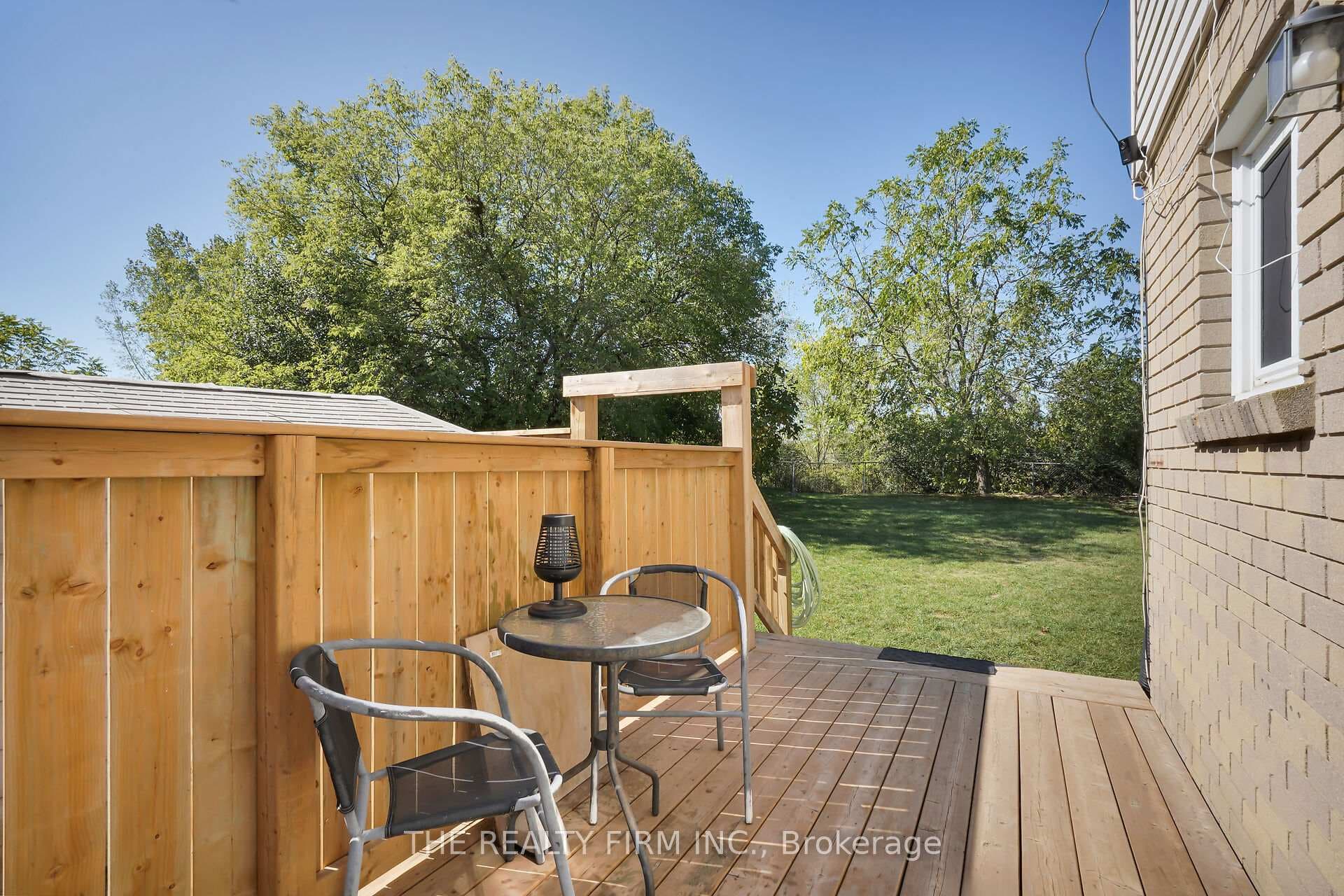 86 Mackay Avenue photo 35