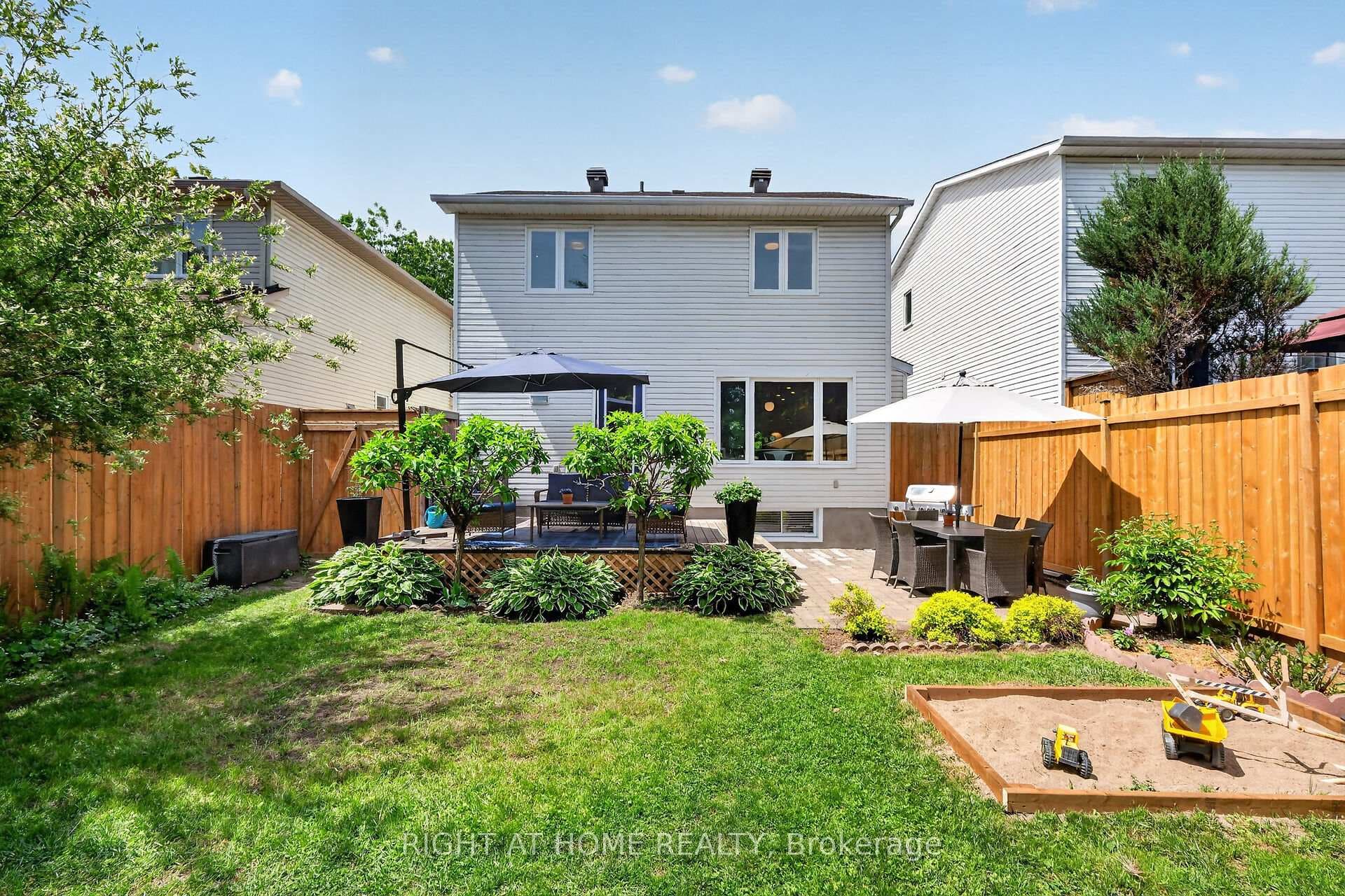 1187 Whiterock Street photo 42