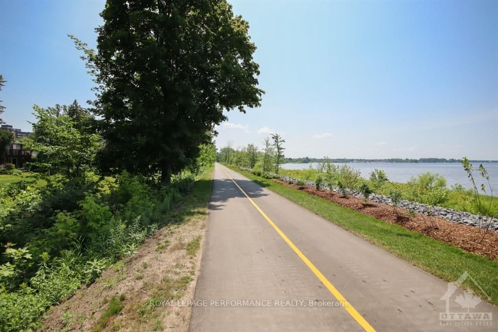 13 KEMPSTER Avenue photo 28