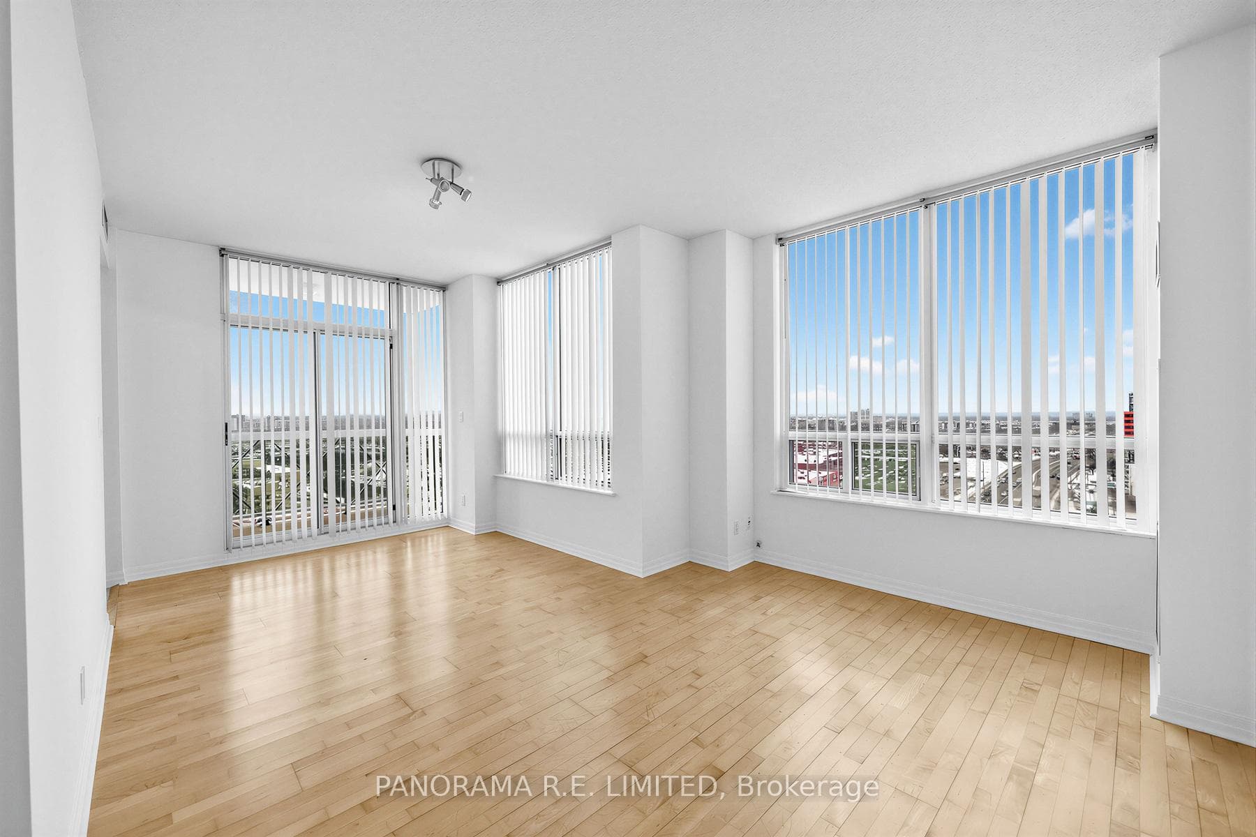 1359 Rathburn Road Unit 1705 photo 1