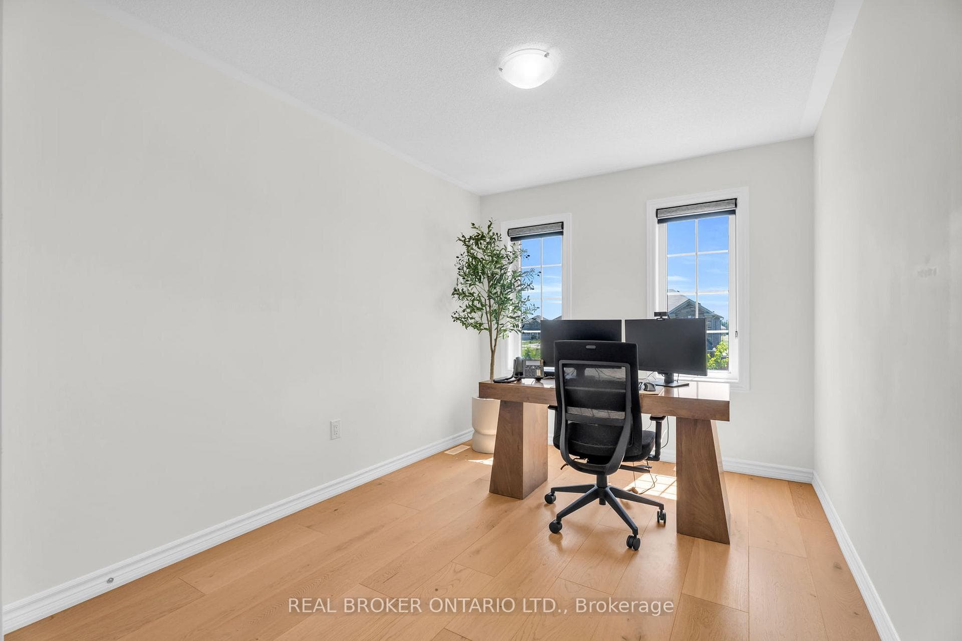 125 Werry Avenue photo 30