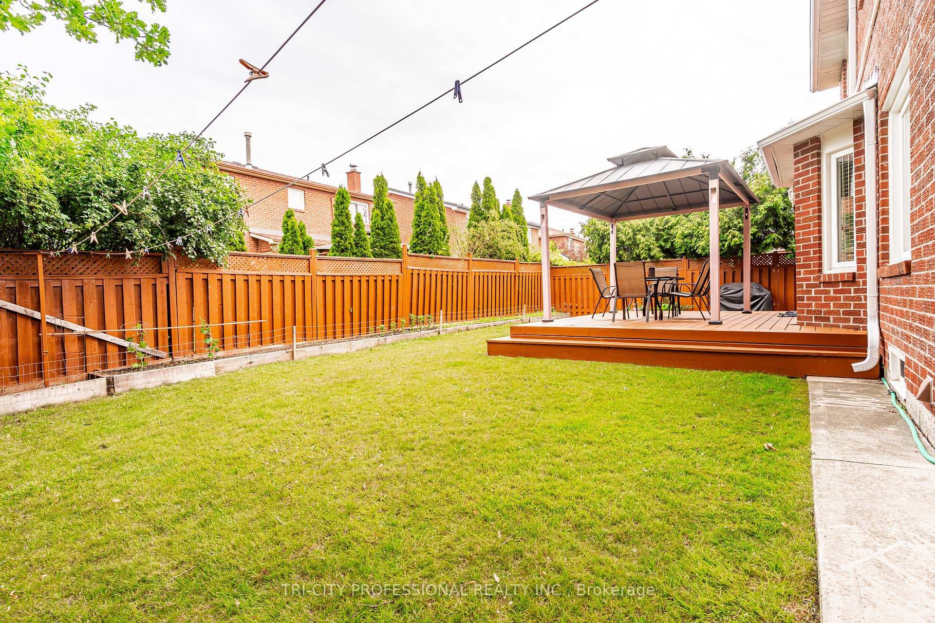 2 Burnley Place photo 41