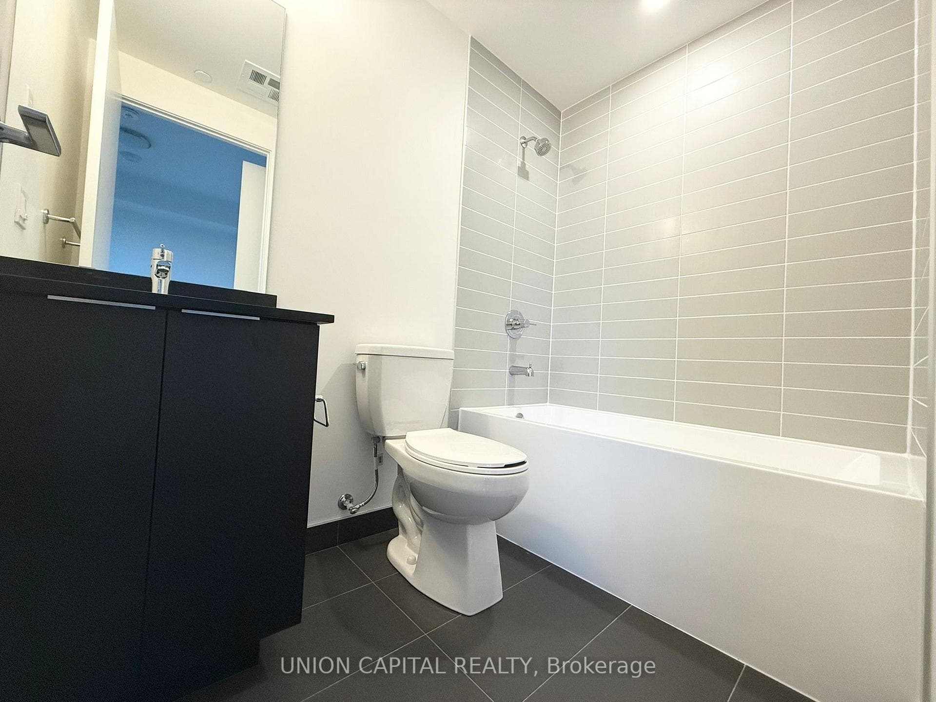 3071 Trafalgar Road Unit 704 photo 13