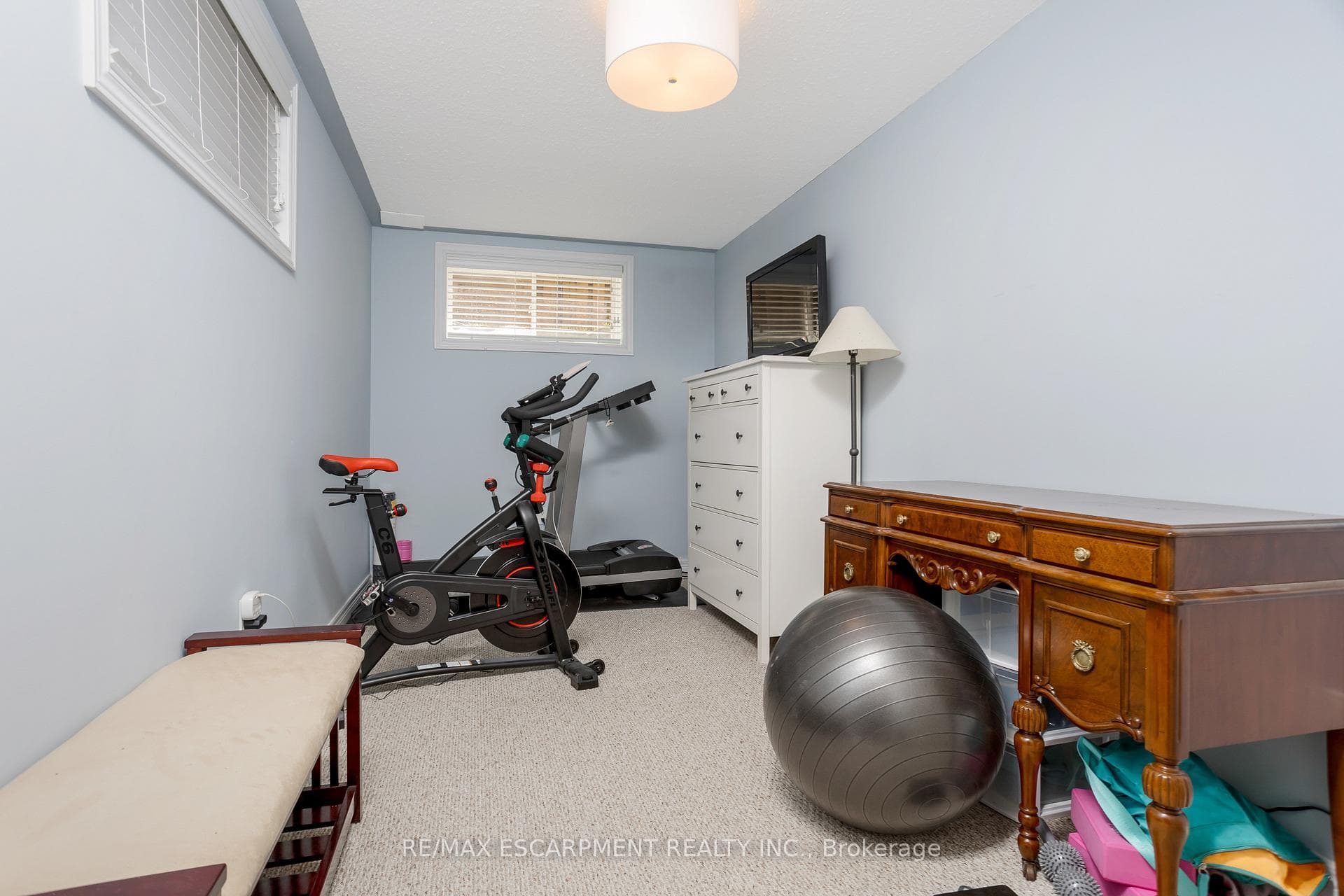104 Parkinson Drive photo 30