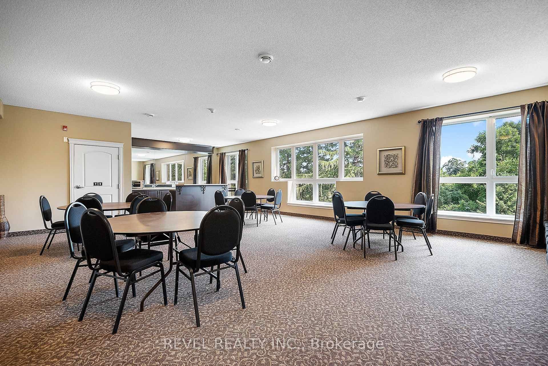 2799 St. Paul Avenue Unit 203 photo 31