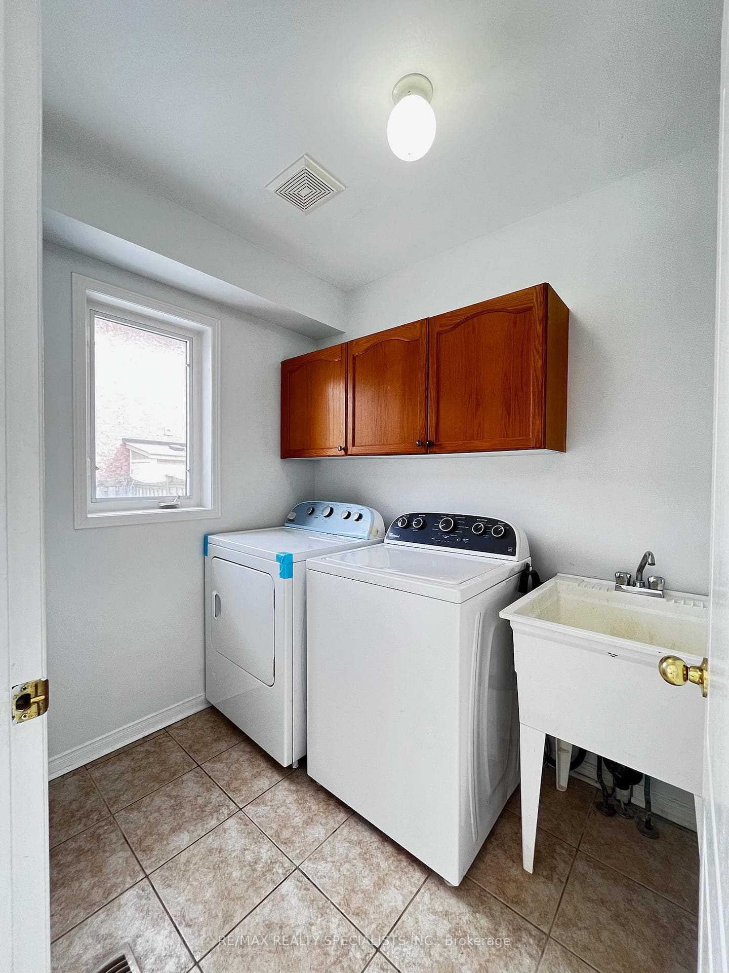 2395 Curtis Road photo 8