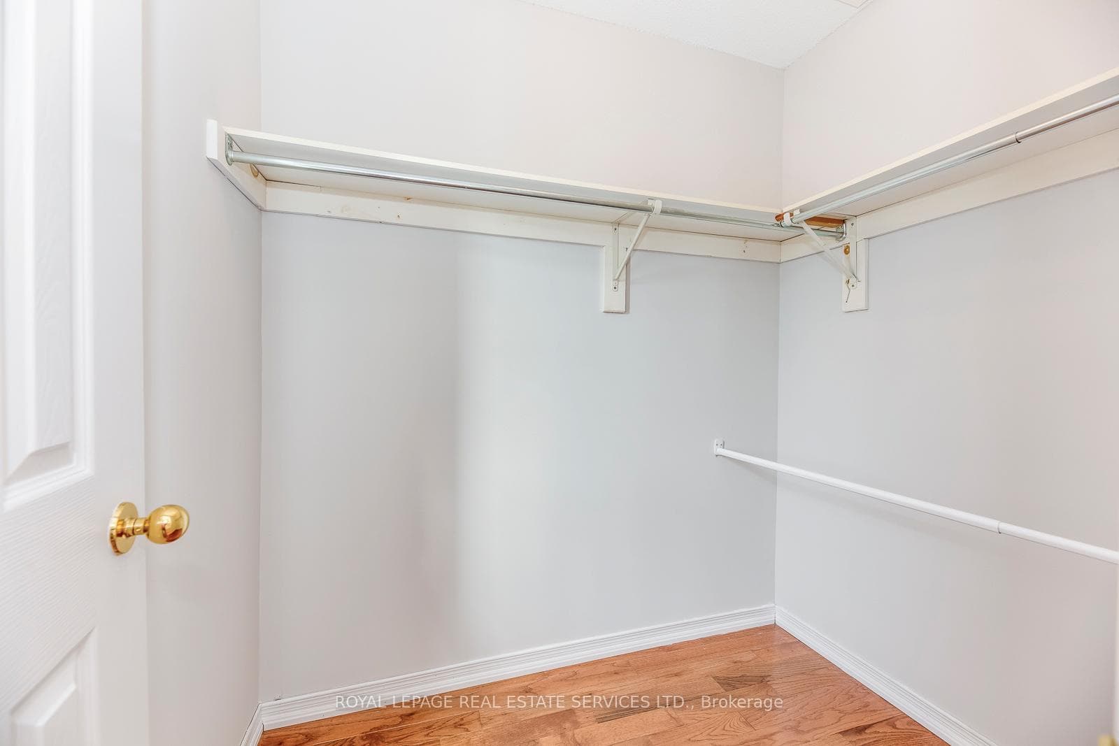 1835 Mccoy Avenue photo 23