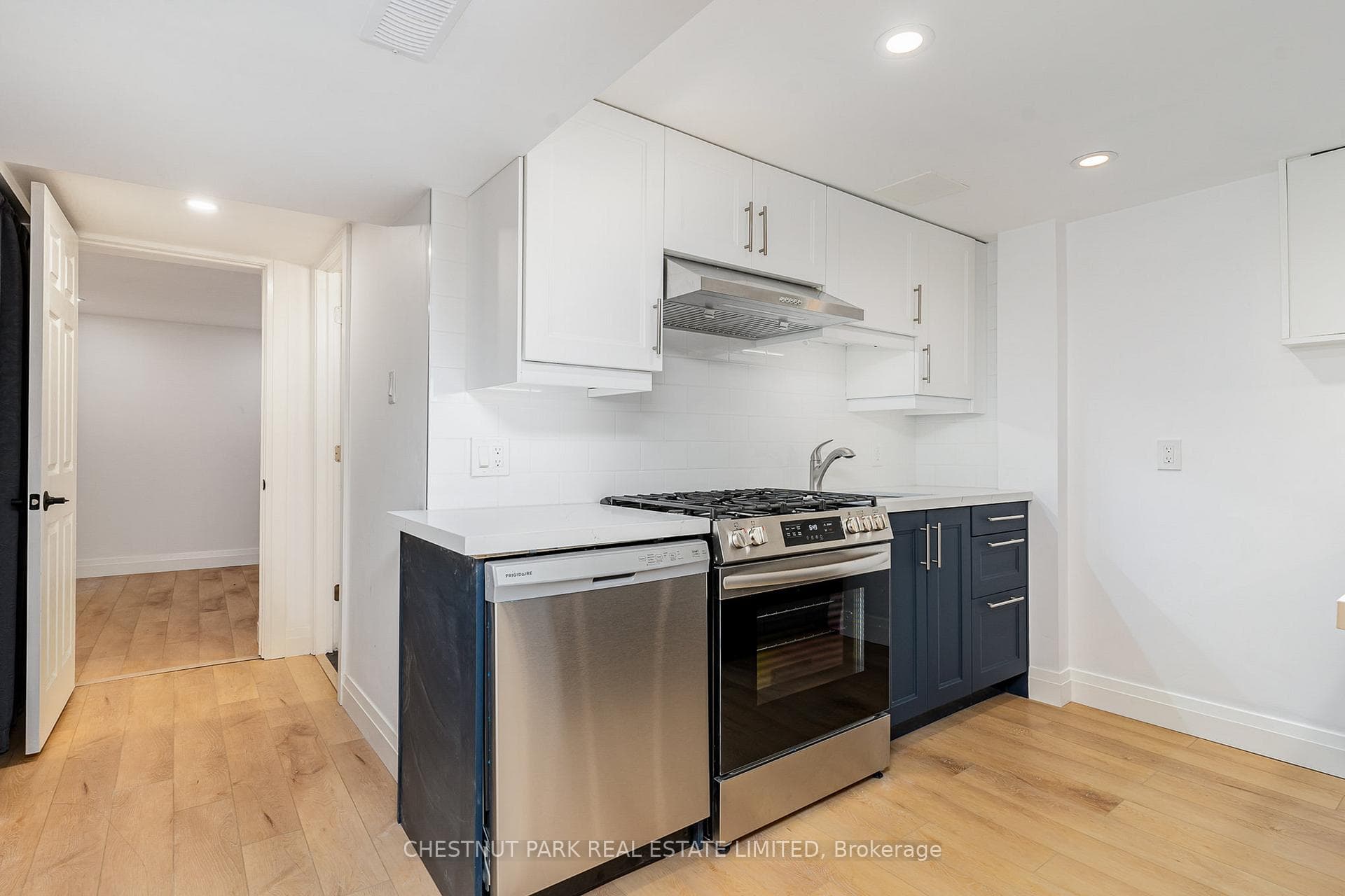 901 Manning Avenue Unit LL photo 6
