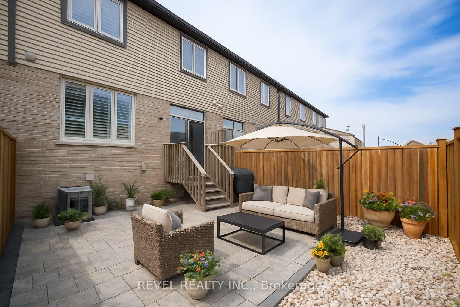 247 Festival Way Unit 22 photo 14
